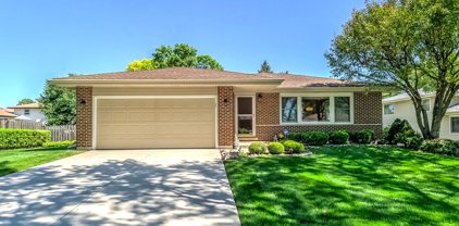 1964 W Spring Ridge Drive, Arlington Heights