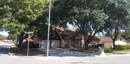 7601 Antique Oak St, Live Oak