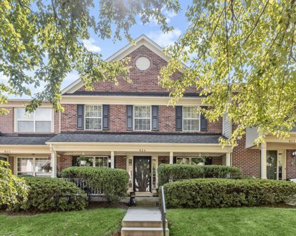 824 Waterford Dr, Frederick