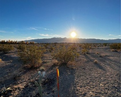 1831 E Mead Street, Pahrump