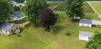 685 Biastock Road, Benton Harbor