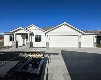 6142 W 30th Pl, Kennewick