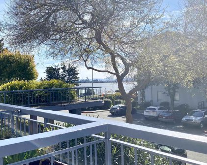 2 Commodore Drive D273, Emeryville