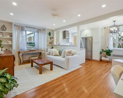 44 Nathan Hale Drive Unit #58B, Huntington