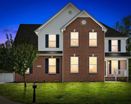 729 Forrest Cove Ct, Clarksville