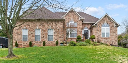 4268 N Woodstock Dr, Clarksville