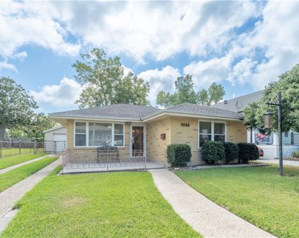2233 Plaza  Drive, Chalmette