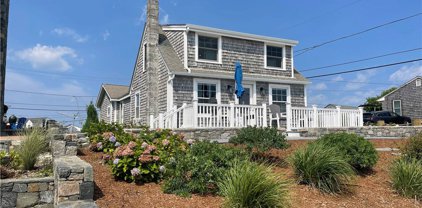 1 Percy Lane, Narragansett