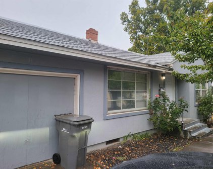110 S Vancouver Street, Kennewick