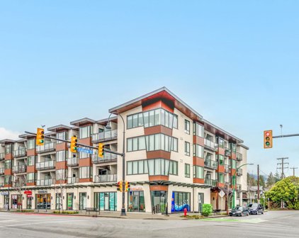 1633 Tatlow Avenue Unit 205, North Vancouver