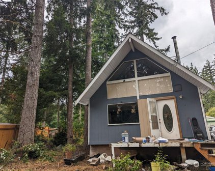 261 E Budd Drive, Shelton