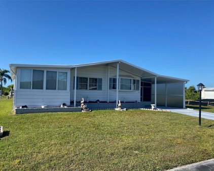 657 La Sala, North Port