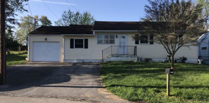1730 Cherry Ln, Shelbyville