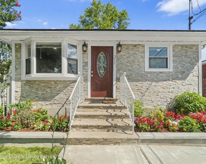 211 Arlington Place, Staten Island