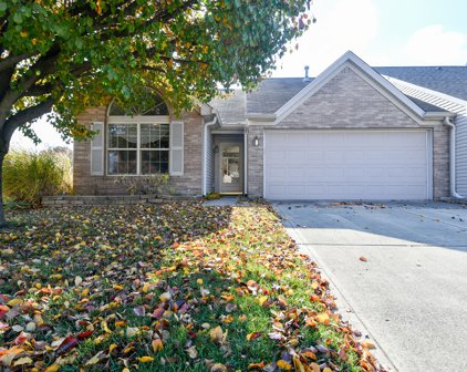 10793 Oriole Court, Avon