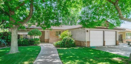 1618 S Riverview, Reedley