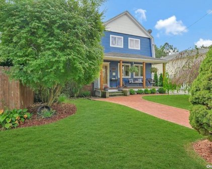 103 5th Avenue, E. Northport