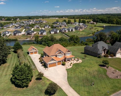 2326 Everett Road, Forest