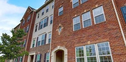 5219 Sable Ct, Greenbelt