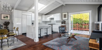 8905 Hudson Bay Street, Langley