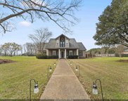 1207 Mills Pointe Dr, Zachary image