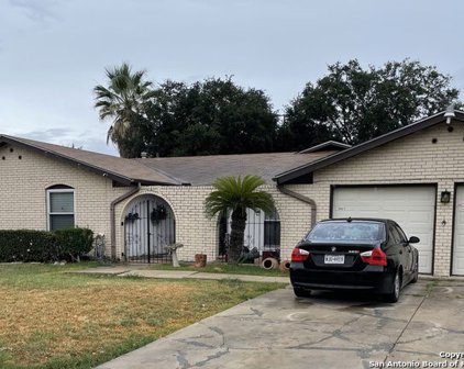 202 Meadow Bend Dr, San Antonio