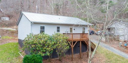 163 Red Maple Lane, Boone