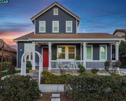 482 Milford Street, Brentwood