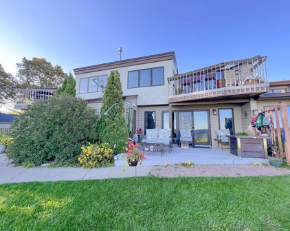1069 N Shore Drive, Detroit Lakes