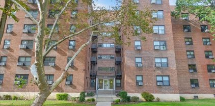 211-01 75 Avenue Unit #5H, Bayside