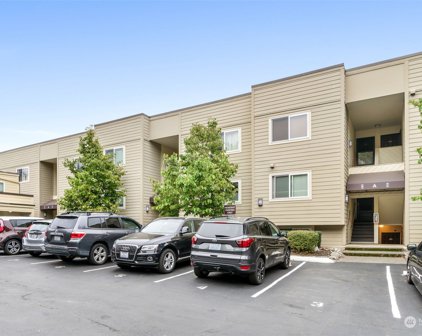 5844 NE 75th Street Unit #205, Seattle