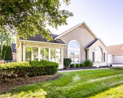 7308 Lake Lakota Place, Indianapolis