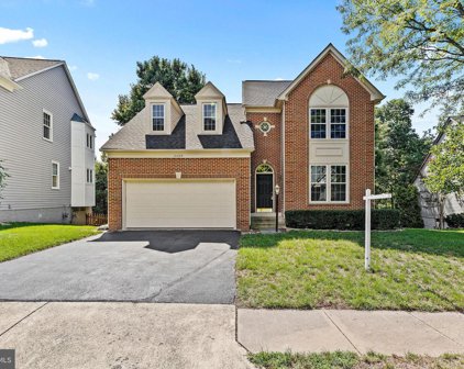 21009 Fowlers Mill Cir, Ashburn