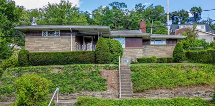 265 Avenue A, Forest Hills Boro