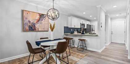 300 Teal Court, Roswell