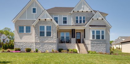 1909 Parade Dr, Brentwood