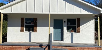 1221 Schaeffer Place, Macon