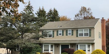 33 Camden Rd, Hillsborough Twp.