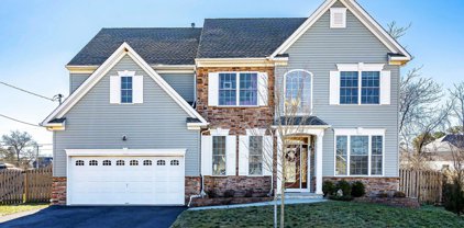 932 Monmouth Avenue, Toms River