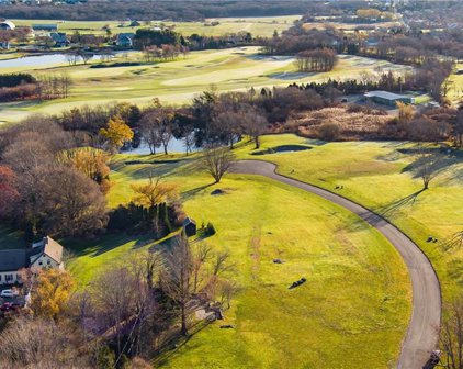 4 Stone Bridge  Drive, Middletown