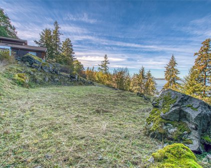 346 Raccoon Point Road, Orcas Island