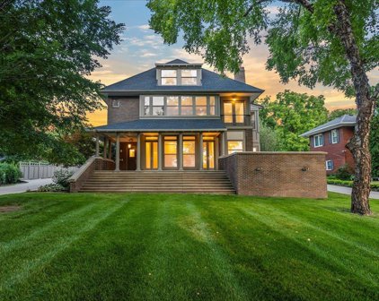 2615 W 4th Street, Waterloo