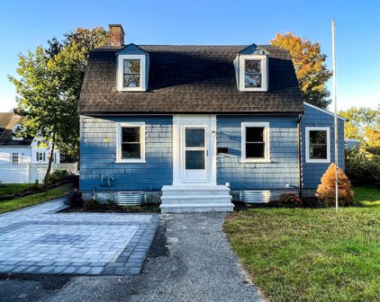 67 Waltham St, Maynard