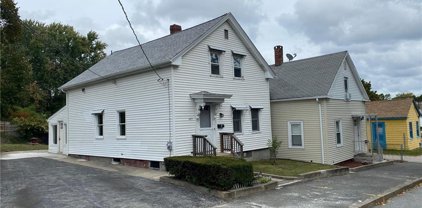 1479 Cranston Street, Cranston