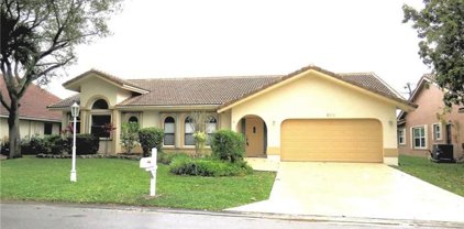 8213 NW 40th Ct, Coral Springs