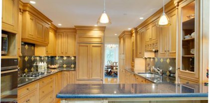 1803 Wisteria Way Unit 1803, Wayland