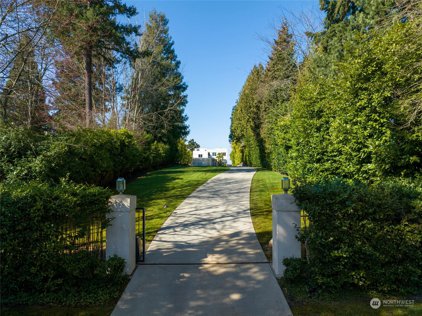 2659 Evergreen Point Road, Medina