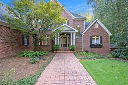 200 Hillred Drive, Fayetteville