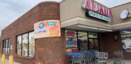 4119 17 Mile Rd, Sterling Heights