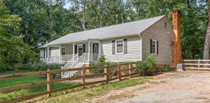 1950 Huguenot Trail, Powhatan